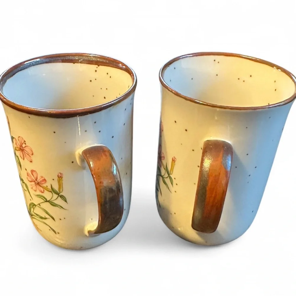 Vintage Set of Wild Pink No. 101 Japan Floral Mugs - Picture 4 of 11